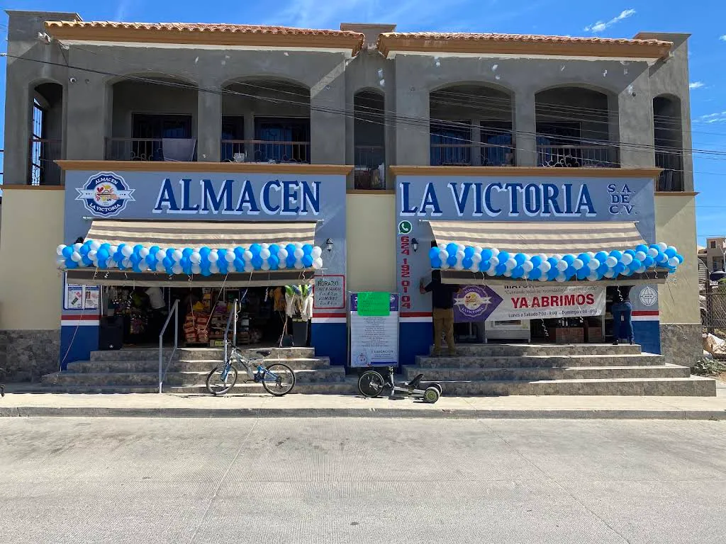 Fachada de Almacén La Victoria Cabo de Oro