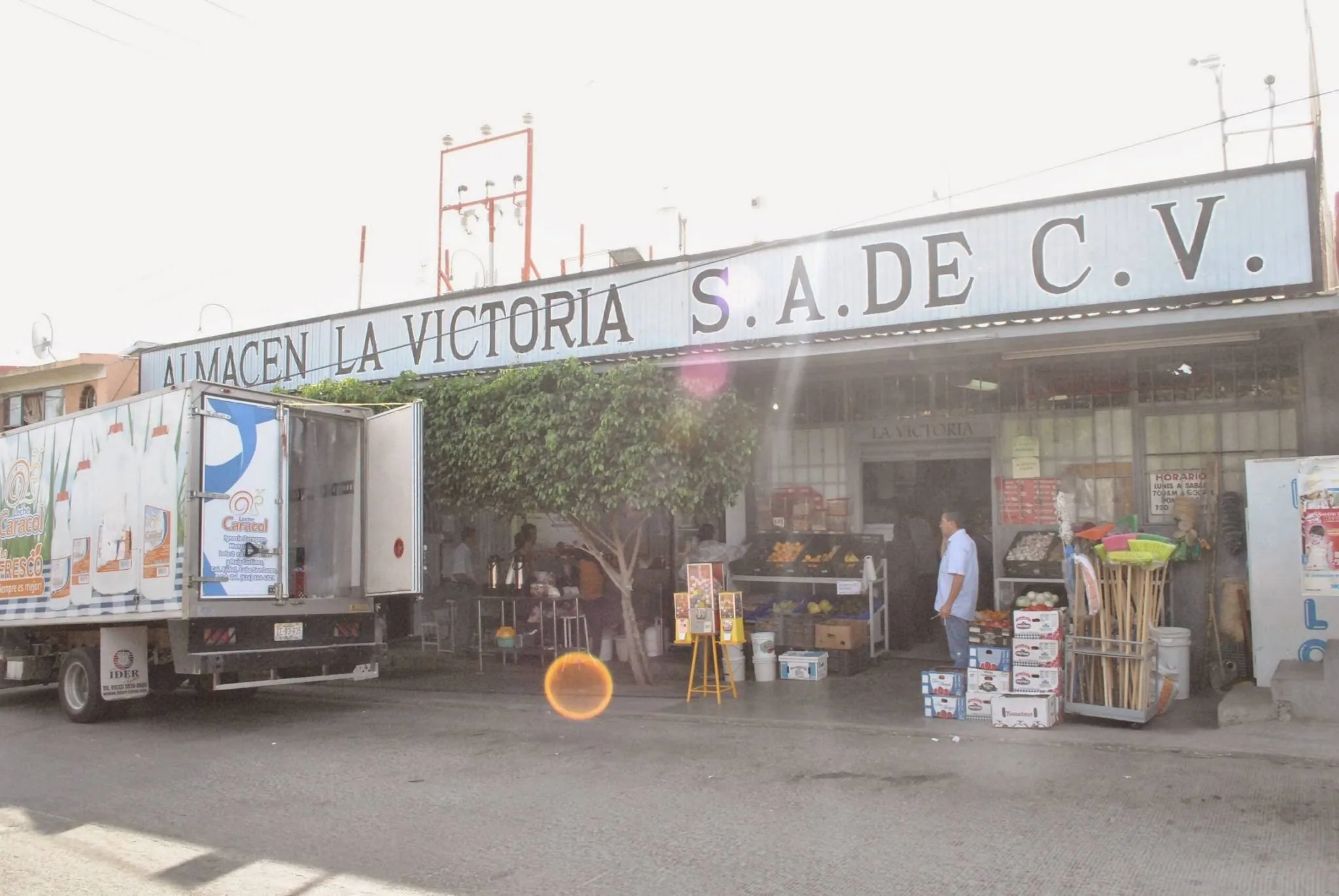 Fachada de Almacén La Victoria Matamoros (Matriz)