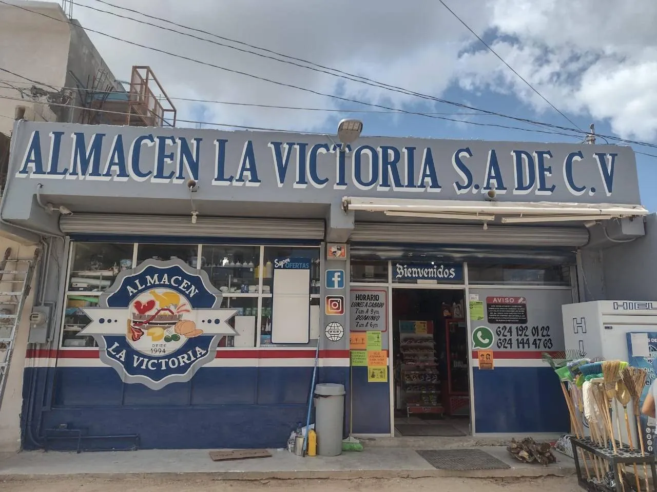 Fachada de Almacén La Victoria Mesa Colorada